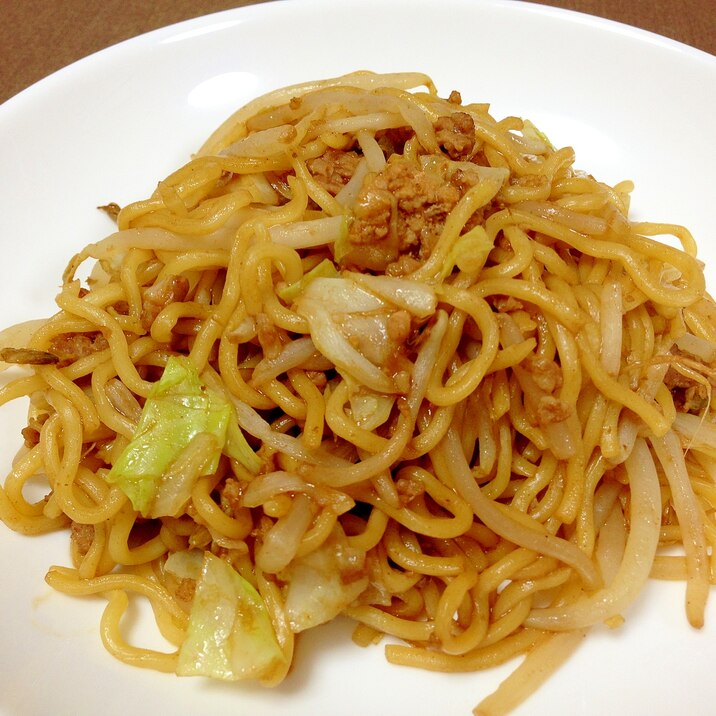 市販の焼そば麺で簡単 挽き肉とキャベツの焼きそば レシピ 作り方 By うーころちゃん 楽天レシピ